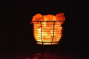 Iron bucket Himalayan salt lamp