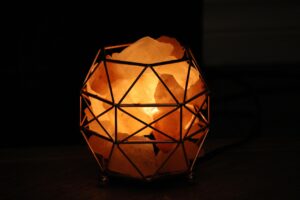 Iron bucket Himalayan salt lamp